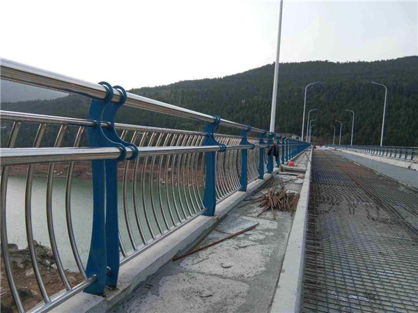葫芦岛不锈钢桥梁护栏防腐措施的重要性及实施策略